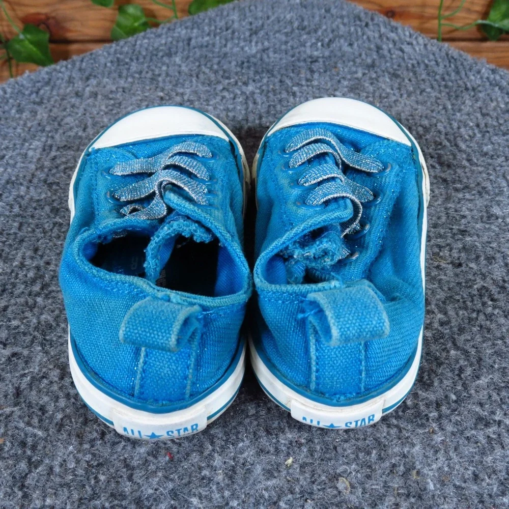 Converse Chuck Taylor All Star Glitter Girls Casual‎ Shoe Size T5 Blue Fabric